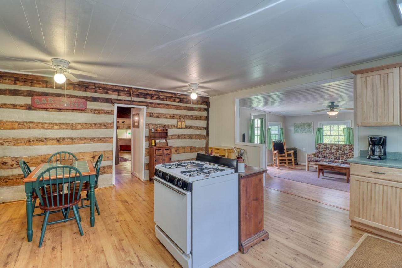 1 Bed 1 Bath Vacation Home In Sylva Εξωτερικό φωτογραφία